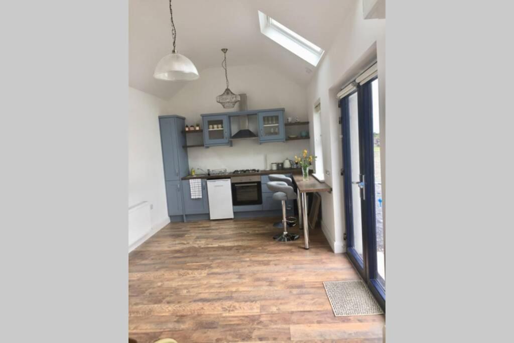 Tigh Noor - Escape To Kinvara By The Sea! 戈尔韦 外观 照片