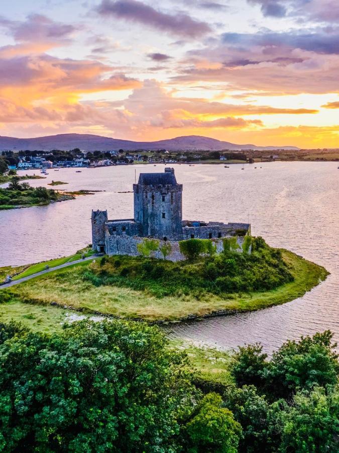 Tigh Noor - Escape To Kinvara By The Sea! 戈尔韦 外观 照片